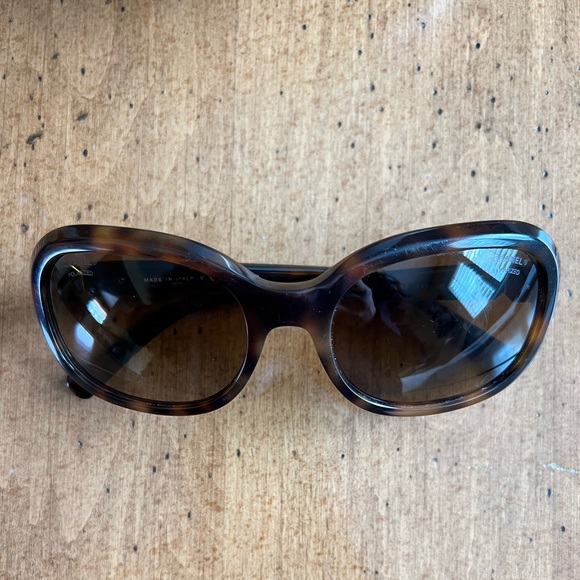 Chanel Polarized Sunglasses - Picture 5 of 16